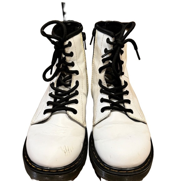 Dr. Martens Other - Dr. Martens / Doc Martens White Boot 36/M4/L5